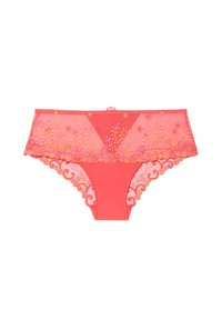 Korallfarbene Spitzenunterwäsche mit floralem Stickerei, ausgestattet mit einem transparenten oberen Paneel und gewellten Kanten, gefertigt aus weichem, dehnbarem Material.