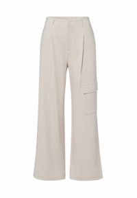 Wijdvallende broek in lichtbeige stof, met voorplooien en een zijvak met cargo-design. Soepele textuur met strakke lijnen en een nette afwerking.