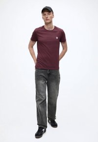 Pier One T-shirt basic - port royale