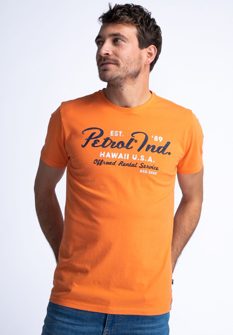 Petrol Industries Triko s potiskem - blazing orange