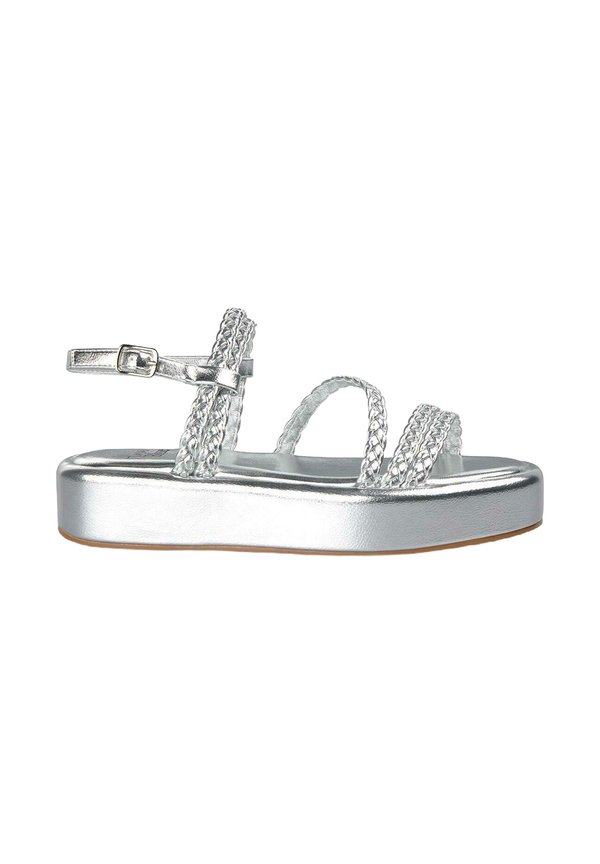 CON PUNTERA Y CIERRE CON HEBILLA - Plateausandalette - plateado