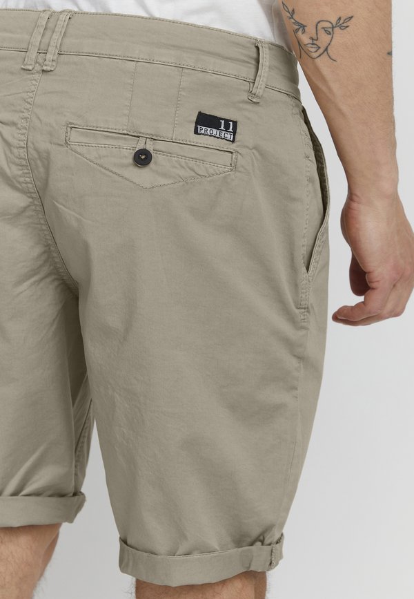 PRSILJAN REGULAR FIT - Shorts - crockery3