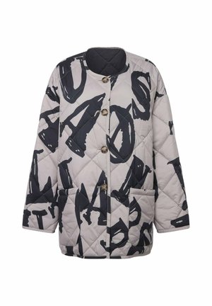 Beżowa kurtka pikowana z wyraźnym czarnym napisem, z okrągłym dekoltem, dwoma przednimi kieszeniami i trzema dekoracyjnymi guzikami.