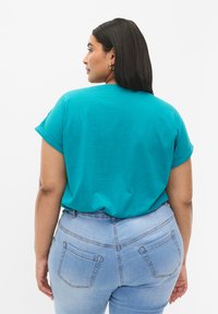 Zizzi SHORT SLEEVED BLEND - Jednoduché tričko - teal blue