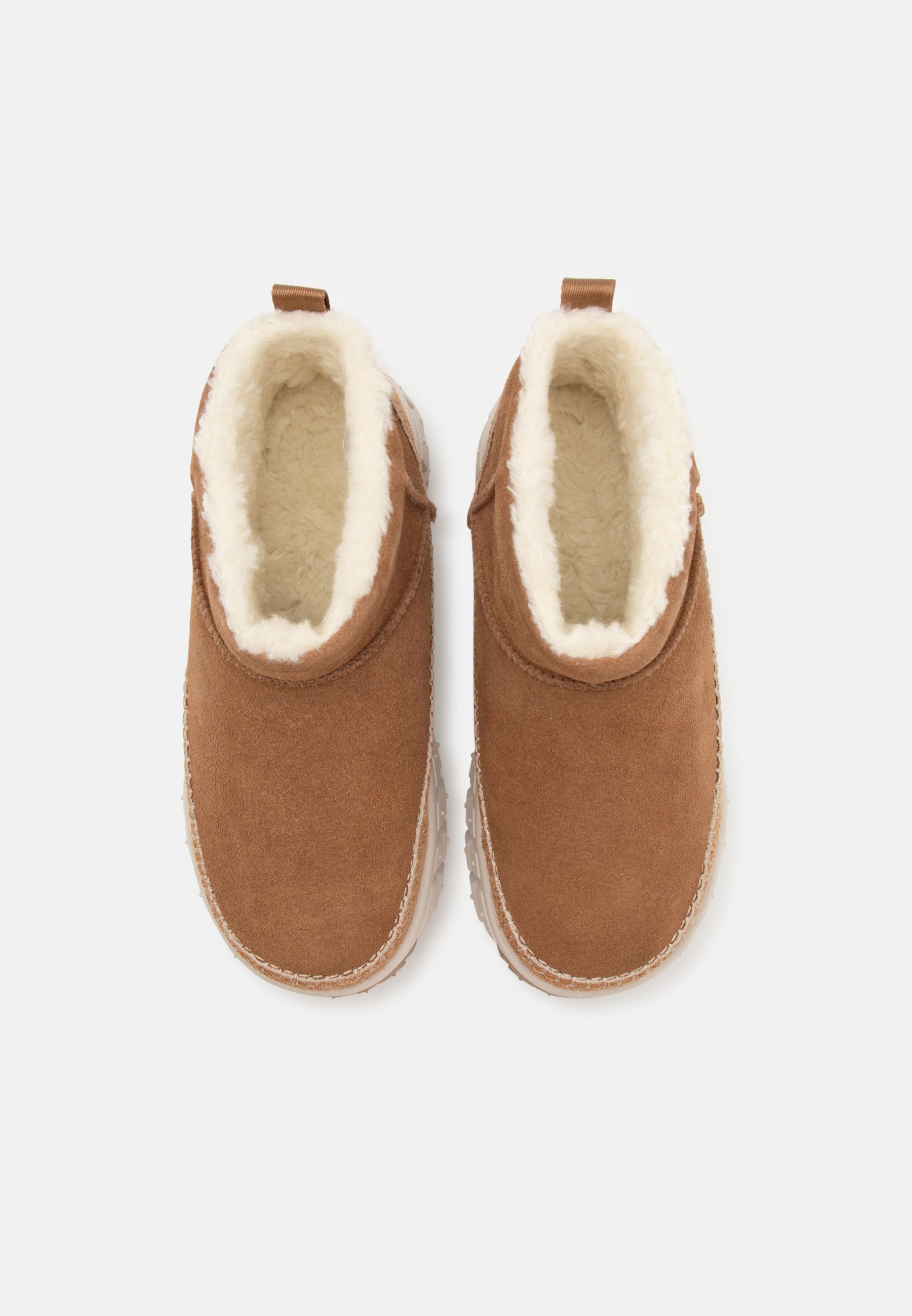 UGG VENTURE DAZE ULTRA MINI UNISEX - Winter boots - chestnut