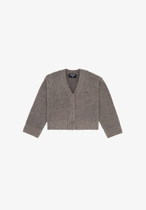 Bruine, cropped cardigan met een V-hals, geribbelde manchetten en onderzoom. Voorzien van een sluiting met vijf knopen en een klein logo-detail op de borst.