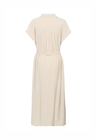 Robe midi beige avec un col, des manches courtes et une ceinture nouée à la taille. Présente un fini texturé et des détails froncés au dos.