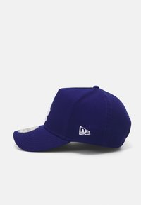 New Era PATCH EFRAME UNISEX - Gorra - dark blue