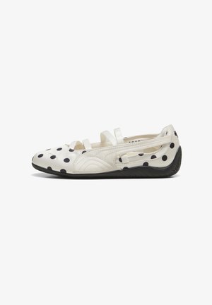 Puma, SPEEDCAT BALLET POLKA DOT II WNS - Балетни пантофки - warm white-puma black