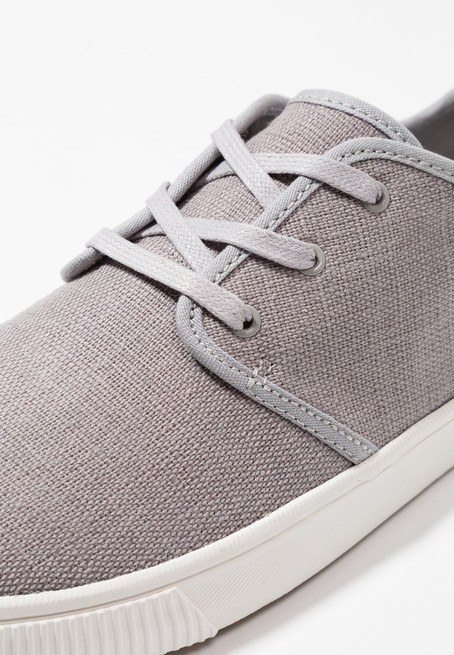 toms carlo grey