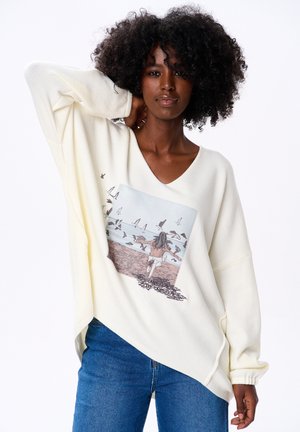 CALMA - Jumper - white