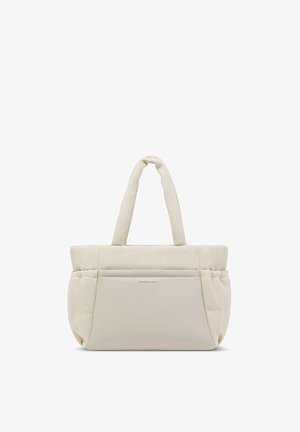 Beige zachte stoffen draagtas met brede gewatteerde handvatten en een glad voorvak met label Kapten & Son.