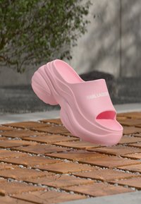 Δεν επιλέχθηκε, light pink