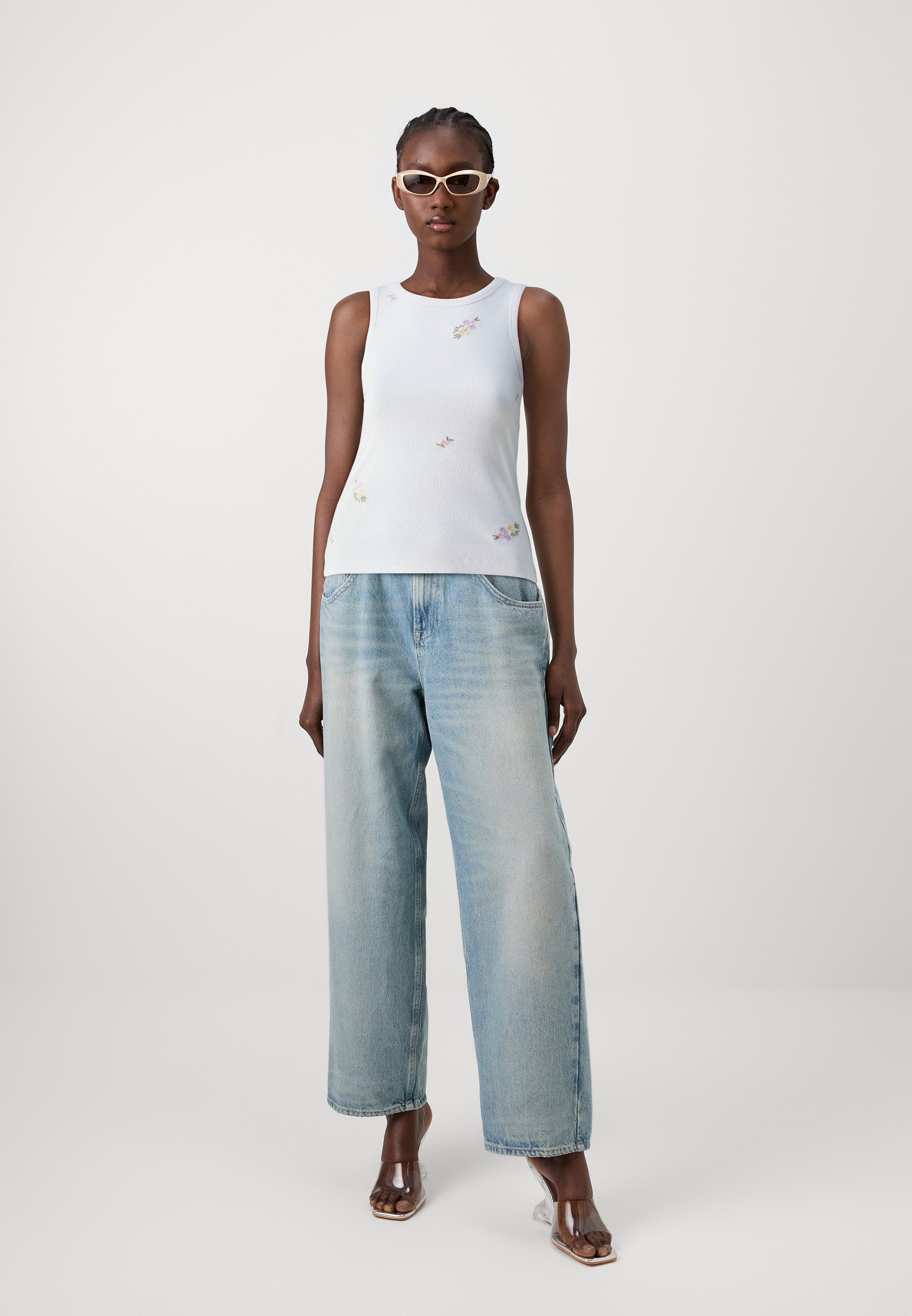 トップス CLANE PILE FLARE TANK TOPS 美品 CLANE PILE FLARE TANK TOPS - IVORY 2 - メルカリ