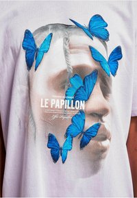 Upscale by Mister Tee LE PAPILLON OVERSIZE  - T-shirts med print - lilac