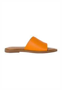 Orange lädersandal med öppen tådesign. Har en tan färgad sula och sömnadsdetaljer längs kanterna. Enkel och platt.