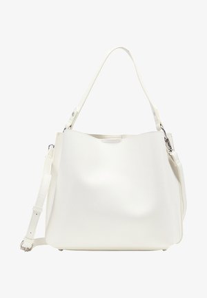 Hvid syntetisk handbag med en glat tekstur, spandform, flad top og en aftagelig skulderrem. Udstyret med sølv hardware detaljer.