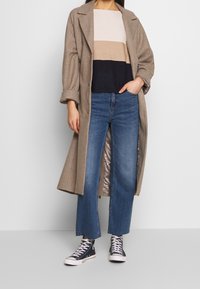 Vero Moda Svetr - nude