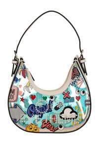 Sac à main de style hobo avec un corps en vinyle transparent, décoré d'autocollants colorés, de graphiques de dessins animés et d'accents semblables à des perles. Bandoulière et bordure noires.