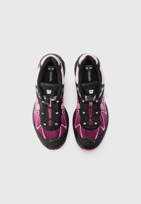 Salomon Sportstyle XT WHISPER UNISEX - Trainers - black/fairytal/knockout