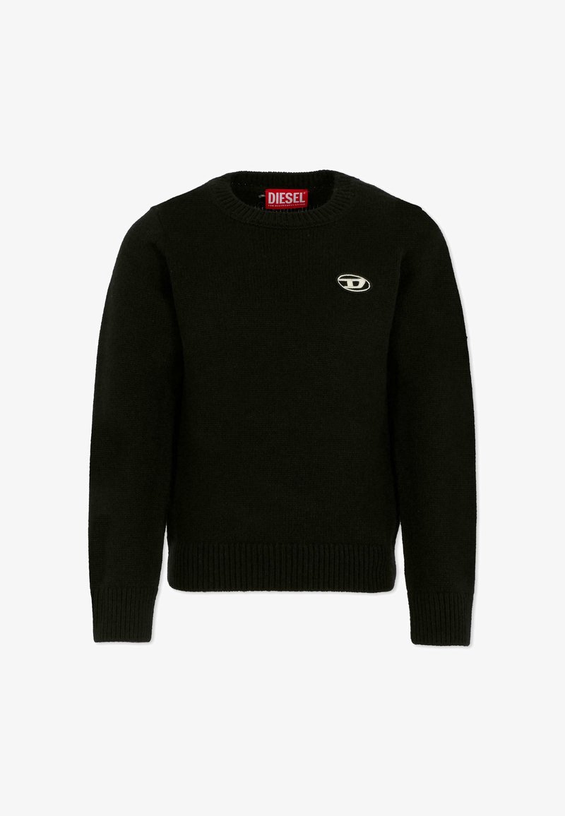 Zwarte gebreide trui met een ronde hals, geribde manchetten en onderrand, met een zilveren logo op de borst. Etiket leest "DIESEL."