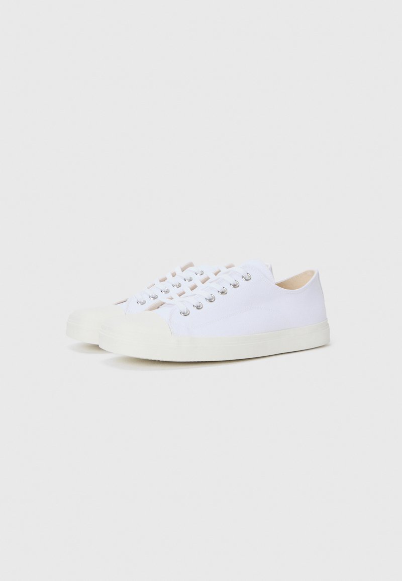 MOSCHINO Baskets basses - bianco