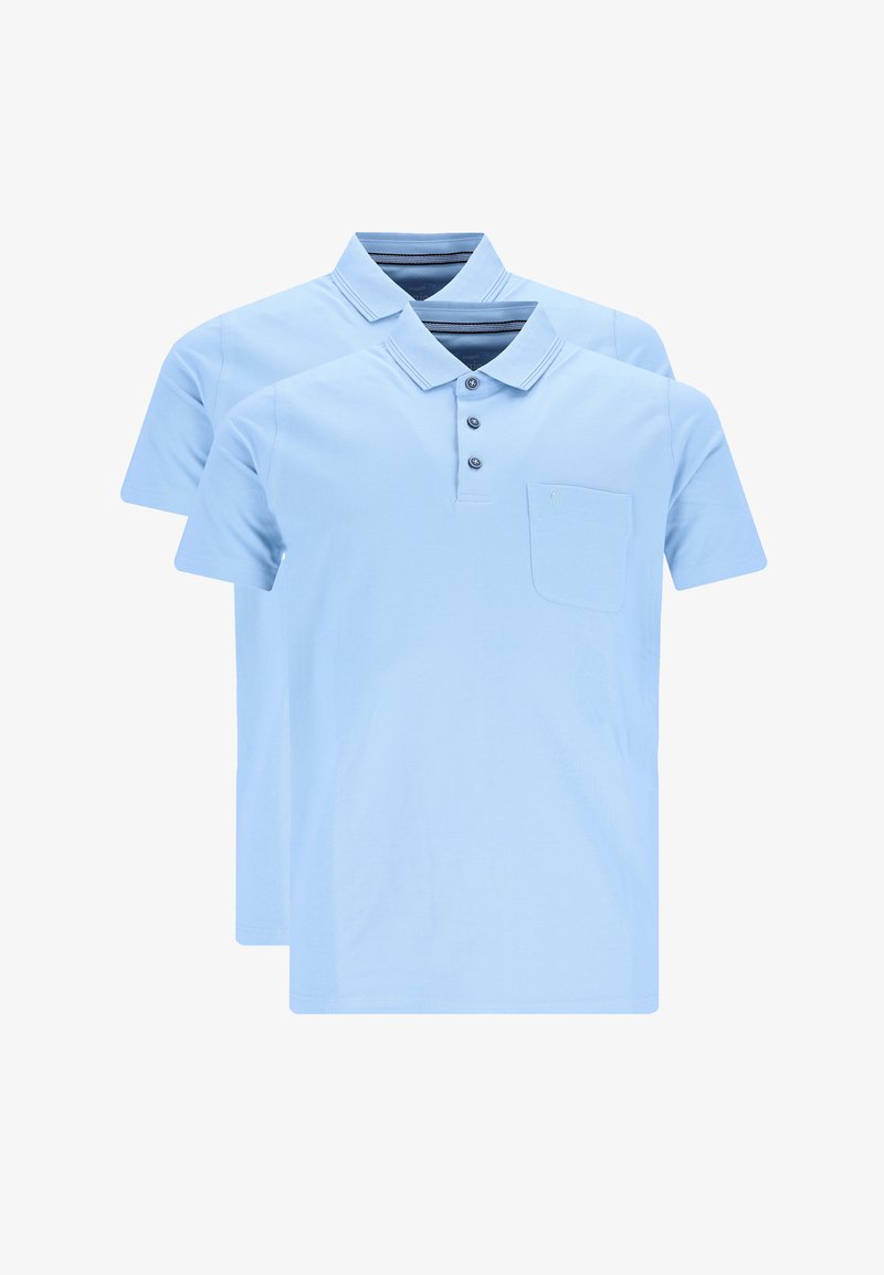 Chemises polo bleu clair en tissu respirant, dotées d'une patte de boutonnage à trois boutons, d'une poche sur la poitrine et d'un design de col contrasté.