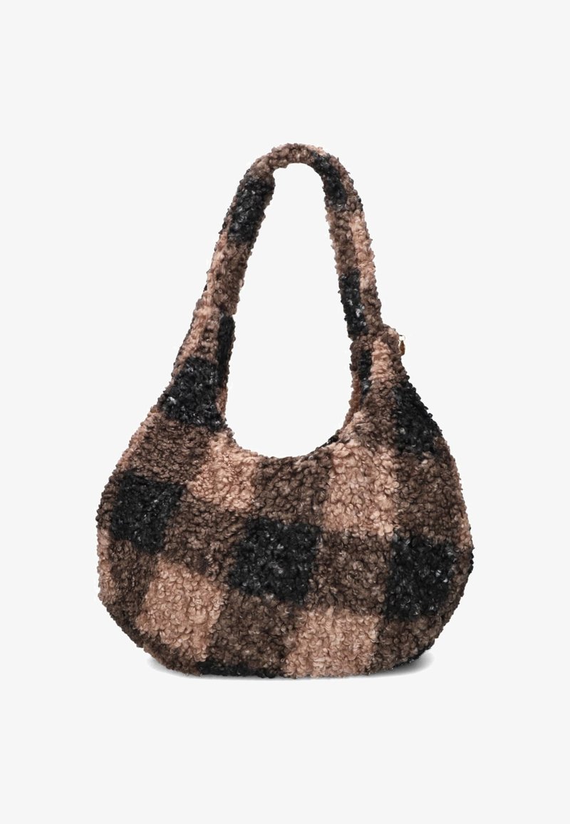 Fluffy schoudertas met een geruit patroon in bruin- en zwarttinten. Zachte textuur en een afgeronde vorm met een korte schouderband.