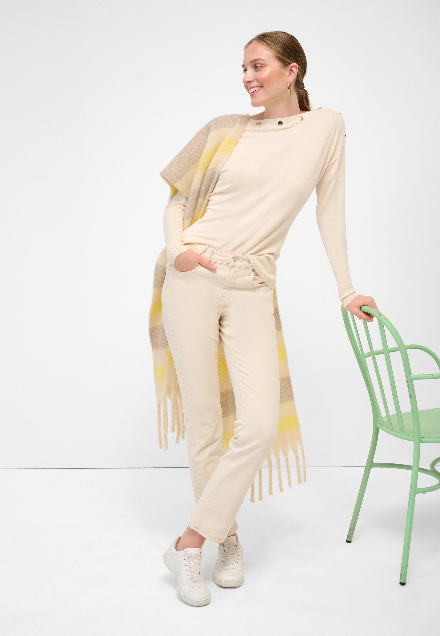 Damen ZIERKNÖPFEN - Sweatshirt Damen ZIERKNÖPFEN - Sweatshirt