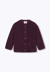 Veste en polaire violette avec une surface douce et texturée, un col rond, des boutons à l'avant et deux poches latérales.