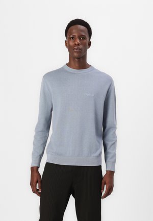 ESSENTIAL SWEATER - Jumper - light thames blue