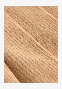 Non sélectionné, neutral brown