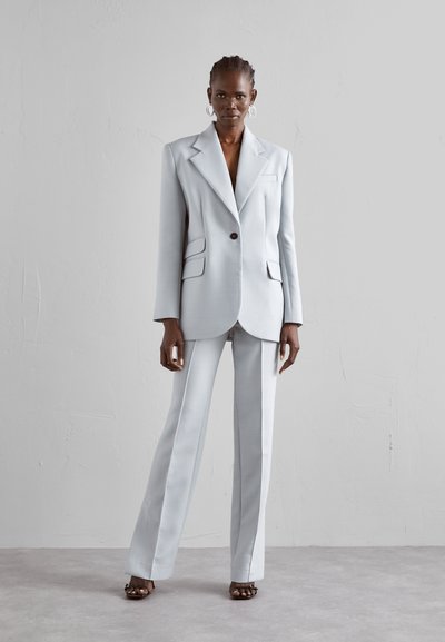 Materiel BUTTON BOXY - Κοντό παλτό - cloud grey