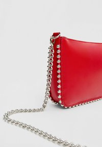 Stradivarius BEADED - Torba čez telo - red