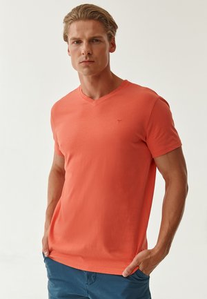 TATUUM LUCK - T-shirt basic - bright red