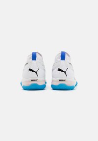 Puma ELIMINATE NITRO SQD - Handbalschoenen - white/bluemazing/black