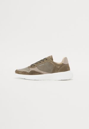 ROCKY ROAD WAVE - Trainers - green