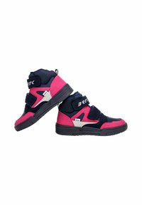 Sneakers alte per bambini in blu navy e rosa con suole nere e fasce in Velcro, posizionate affiancate su uno sfondo bianco.