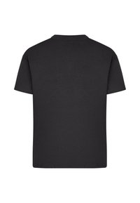 Sort bomulds t-shirt med rund hals, korte ærmer og en ensfarvet ryg. Glat tekstur og standart pasform. Ingen synlige logoer eller mønstre.