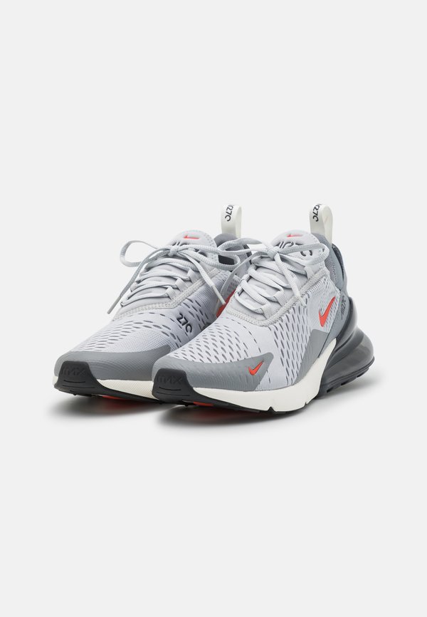 NIKE AIR MAX 270 - Trainers3