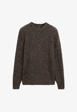Brązowy sweter dzianinowy z okrągłym dekoltem, z teksturowanym wzorem i długimi rękawami. Materiał wydaje się miękki i ciepły.