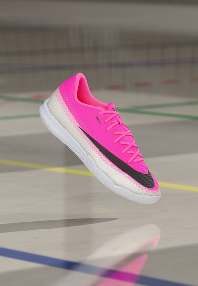 Nike Performance VAPOR 17 ACADEMY IC Unisex