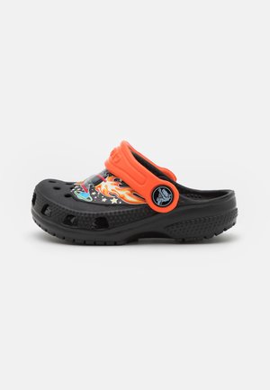 I AM SPACE UNISEX - Mules - black/tangerine