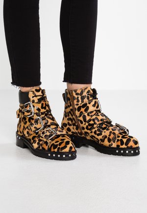 Cowboy-/Bikerstiefelette - black