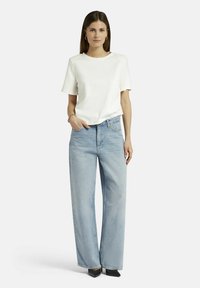 Nicowa DILAWIA - T-shirt basic - weiß