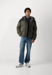 Schott ETHEN khaki
