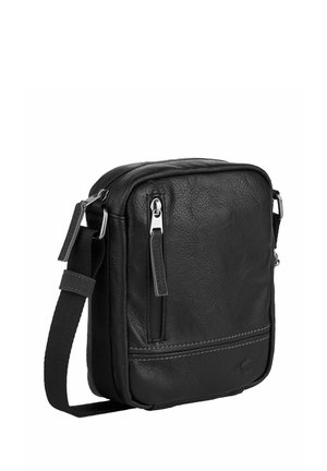 Compact zwart leren crossbodytas met verticale ritspocket, verstelbare stoffen riem en subtiele stikdetails aan de voorkant.