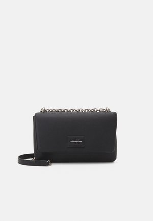 Taška s příčným popruhem - black