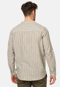 INDICODE JEANS Hemd - covert green