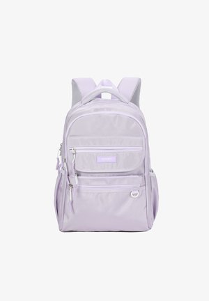 Paarse nylon rugzak met meerdere ritscompartimenten, gevoerde schouderbanden en een duurzaam ontwerp met mesh-accenten.